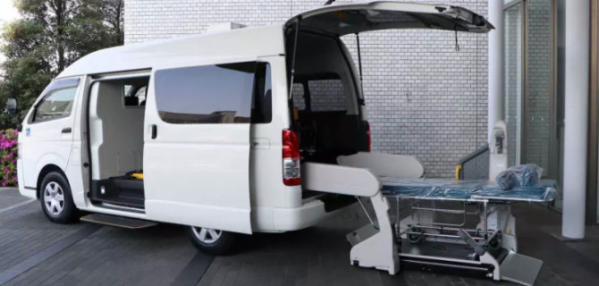 Пандемия: Toyota разработала микроавтобус для перевозки больных