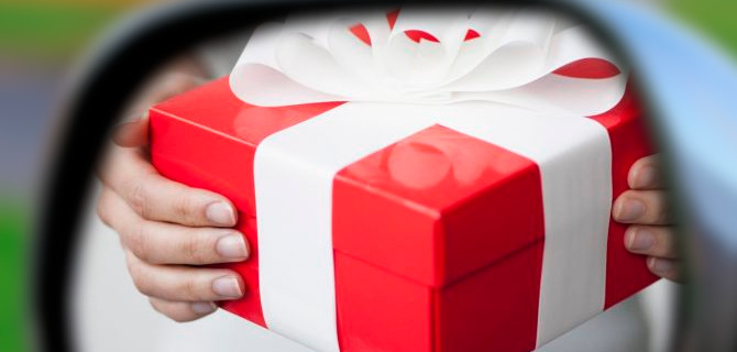 Составлен список лучших автомобильных подарков для женщин