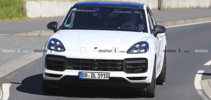Начались испытания самого мощного Porsche Cayenne Coupe