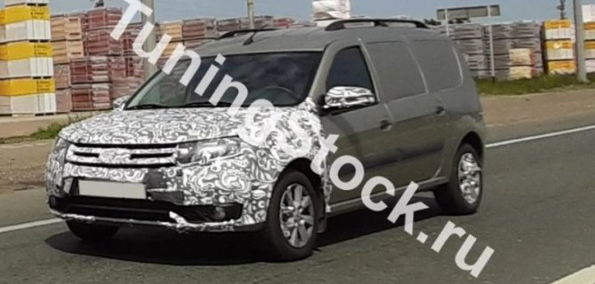 В интернете появились «живые» снимки Lada Largus FL