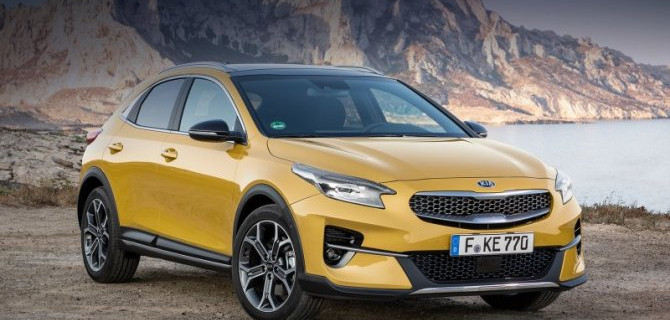 Начались российские продажи KIA XCeed