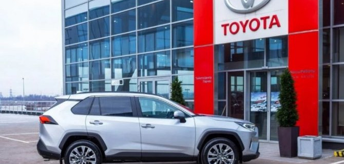 Российские дилеры Toyota вернулись к полноценной работе