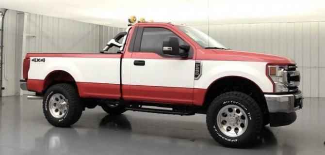 Пикап Ford Super Duty изрядно «подрос»