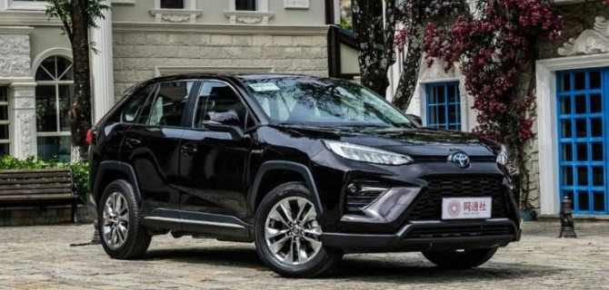 Новый кроссовер Toyota Wildlander становится «звездой» китайского авторынка