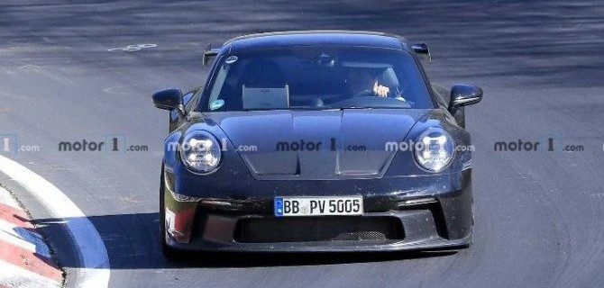 На «Нюрбургринге» замечен новый Porsche 911 GT3