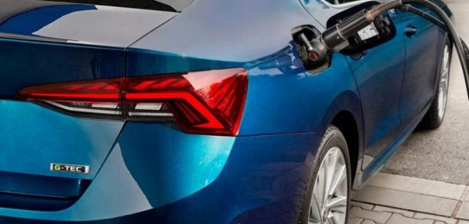 Skoda Octavia получила битопливную версию