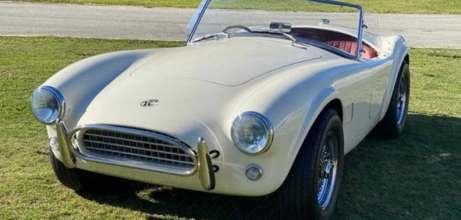 Родстер AC Cobra возродился и стал электромобилем