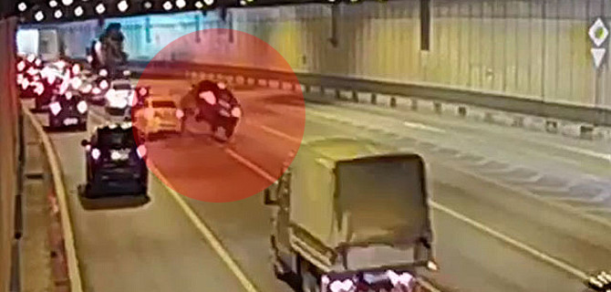 ДТП в московском тоннеле, из-за которого возникла пробка на 3 км, попало на видео