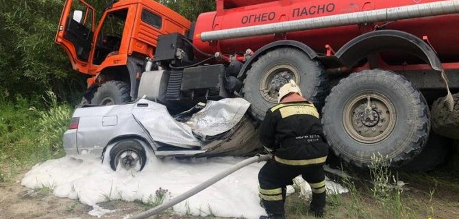 Три человека погибли в ДТП с бензовозом в ХМАО