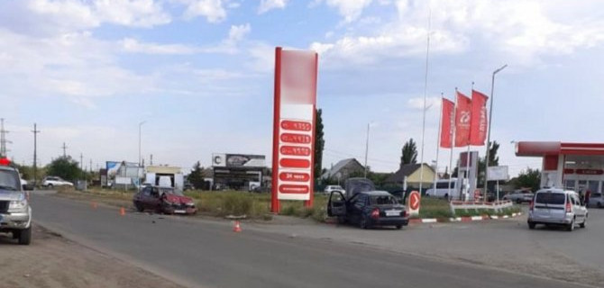 Два человека пострадали в ДТП под Астраханью