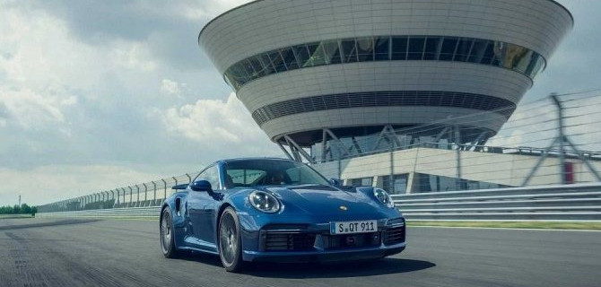 Известны рублёвые цены нового Porsche 911 Turbo