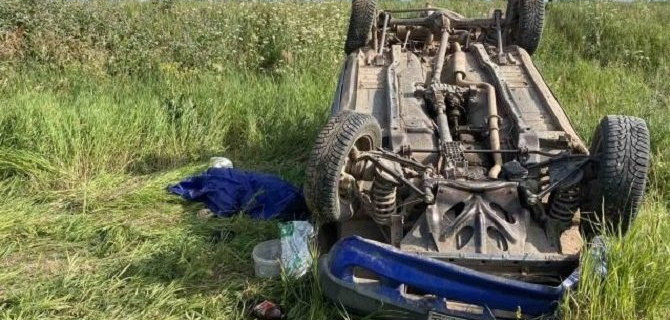 В Бугурусланском районе при опрокидывании машины погиб человек
