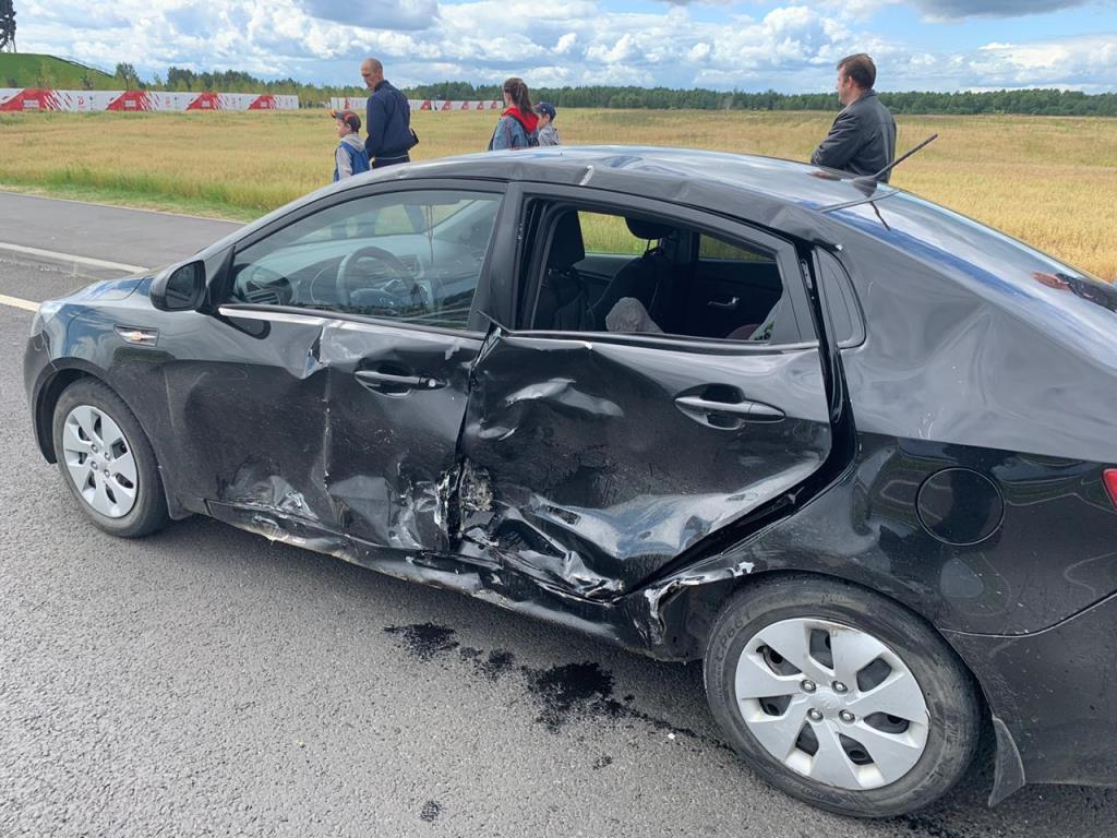 Мотоциклист и девочка пострадали в ДТП в Ржевском районе (2)