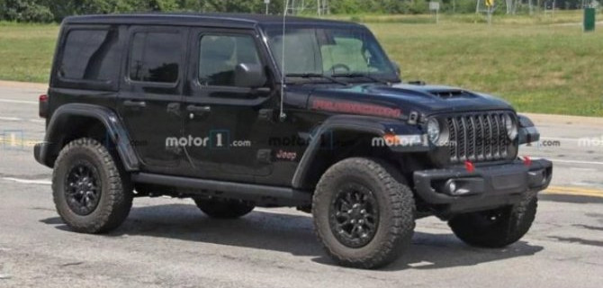 «Заряженный» Jeep Wrangler Rubicon лишился камуфляжа