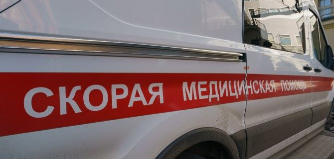 В Саратове автомобиль сбил двух девушек