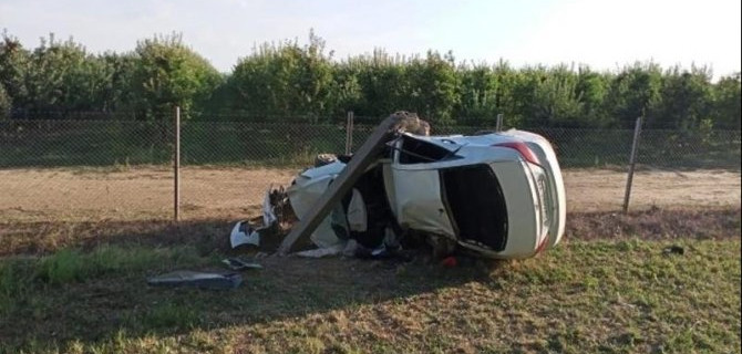 На Кубани иномарка врезалась в столб – водитель погиб