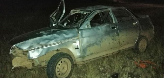 В Тоцком районе при опрокидывании ВАЗа погиб водитель