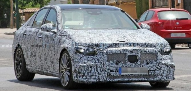 На испытания выехал обновлённый Mercedes-AMG