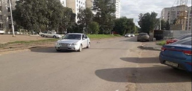 В Уфе автомобиль сбил 9-летнюю девочку