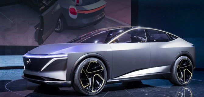 Седан Nissan Maxima получит модификацию с электроприводом