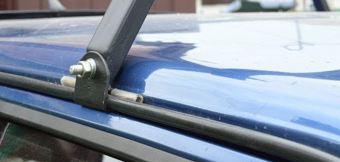 Автовладельцы обсуждают новые штрафы за установку багажника на крышах автомобилей