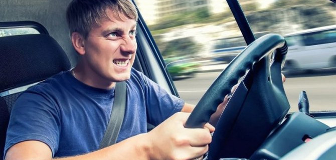 Автохулиганов могут начать лишать водительских прав