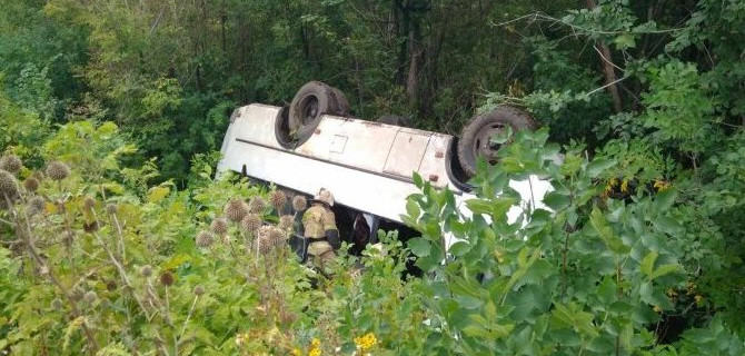 Под Оренбургом опрокинулся автобус – погибла пассажирка