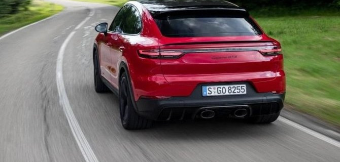 Кроссовер Porsche Cayenne GTS получил новый выхлоп