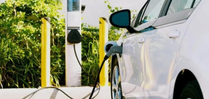 Во Франции планируют начать выпуск своих аккумуляторов для электромобилей