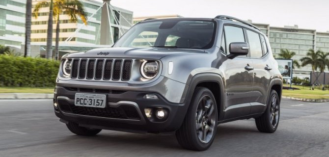 В России выросли цены на автомобили Jeep
