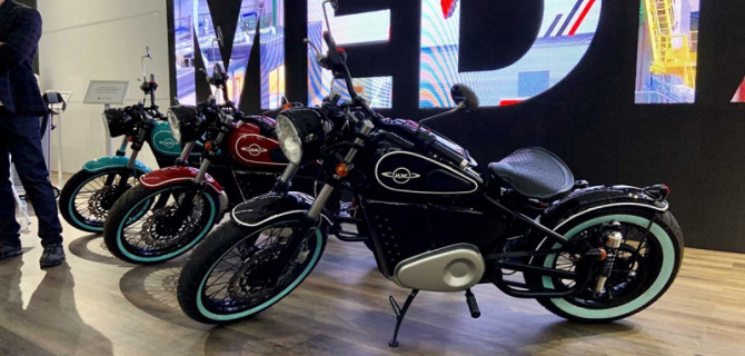 Концерн «Калашников» представил электроцикл в ретро-стиле