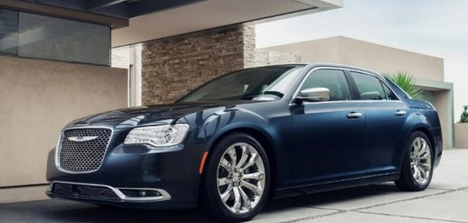 Рестайлинговый Chrysler 300 лишится двух комплектаций