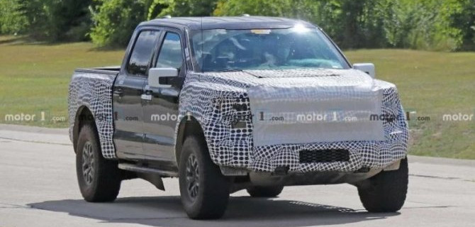 Моторный отсек нового Ford Raptor: кое-что прояснилось