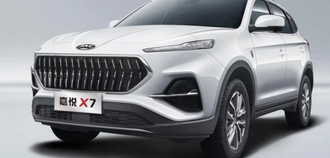 В России скоро появится новый китайский кроссовер