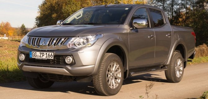 Названы самые популярные в России пикапы с пробегом