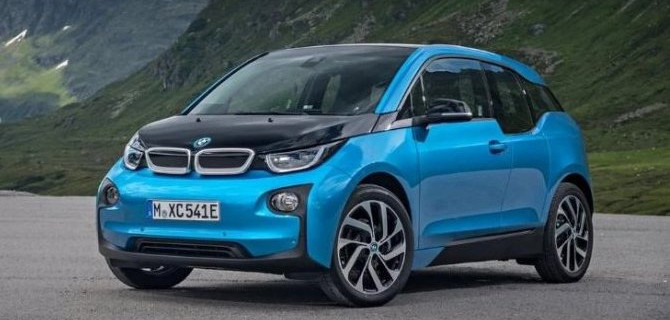 В США распродают электромобили BMW i3S