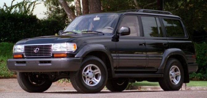 Фирма Lexus выпустила юбилейный кроссовер