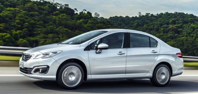 В России подорожали автомобили Peugeot