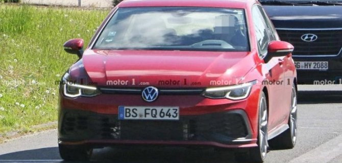 На «Нюрбургринге» испытывается гоночная версия Volkswagen Golf GTI