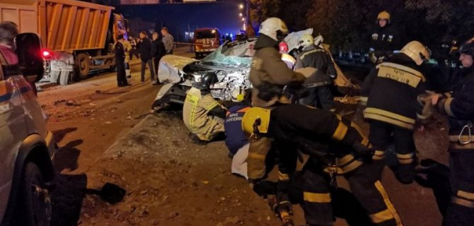 Семья из четырех человек погибла в ДТП в Барнауле