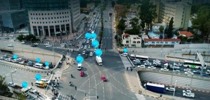 В Израиле разработали заряжающую электромобили дорогу