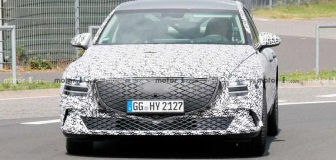 На «Нюрбургринге» замечен электрический Genesis G80