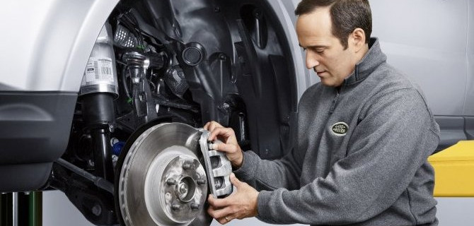 Замена тормозных колодок и дисков Land Rover в «АВИЛОН»