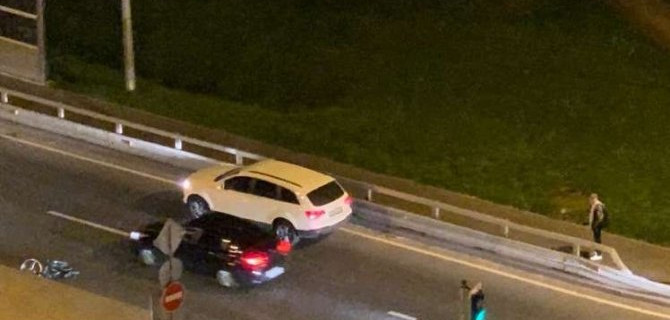 В Петербурге сбили велосипедиста