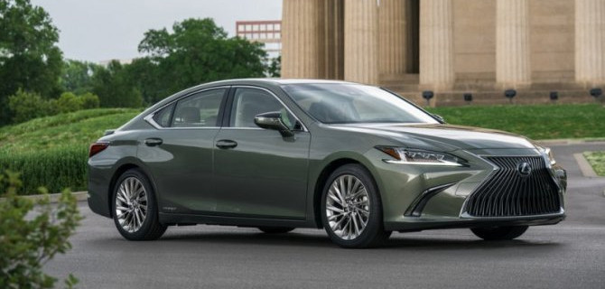Подорожал седан Lexus ES