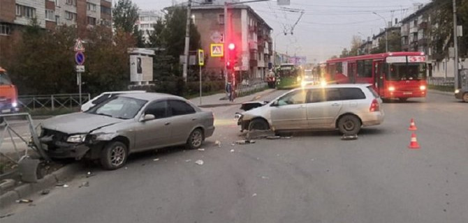 Двухлетняя девочка пострадала в ДТП в Новосибирске