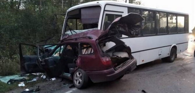 36-летняя женщина-водитель погибла в ДТП под Брянском