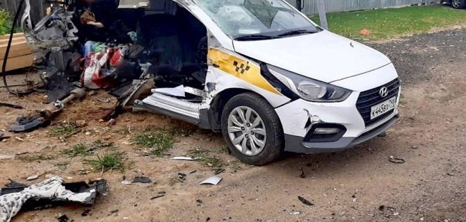 Два пассажира такси погибли в ДТП в Подмосковье