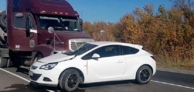 Женщина пострадала в ДТП с фурой в Шахтах Ростовской области