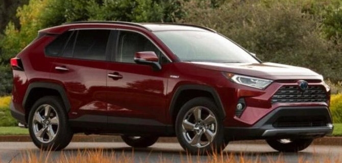 Стали известны американские цены на рестайлинговую Toyota RAV4